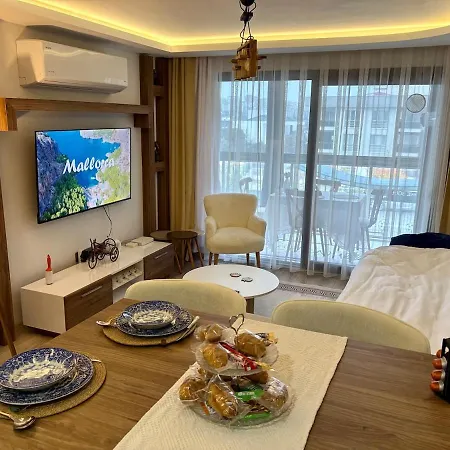 Theos 8 Family For Families Only Appartement Kuşadası