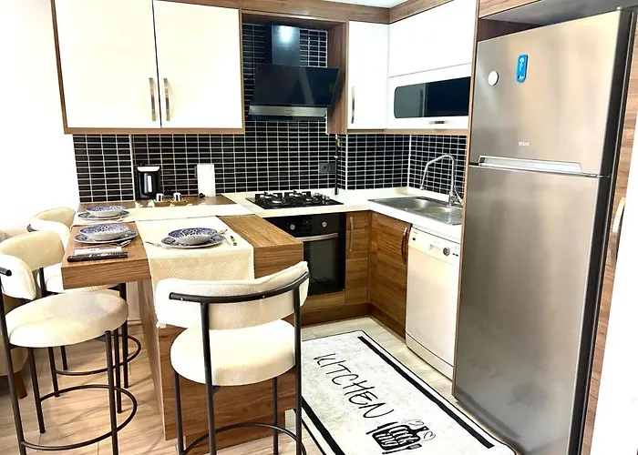 Theos 8 Family For Families Only Apartmán *